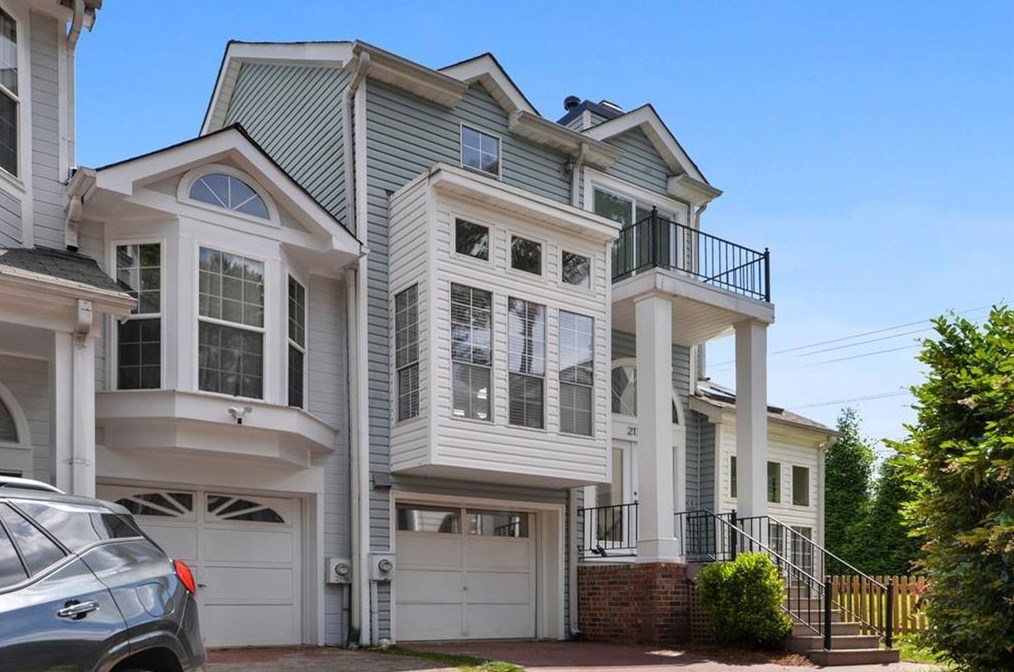 2176 Goodwood Blvd, Smyrna, GA 30080-8203