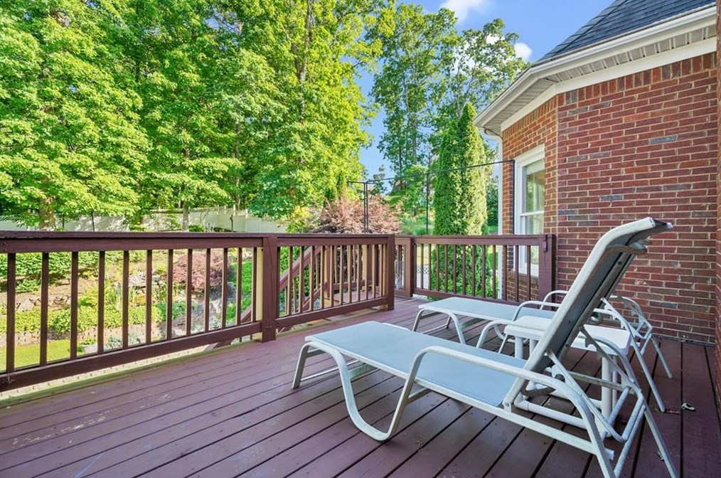 1240 Home Place Dr, Lawrenceville GA  30043-7094 exterior