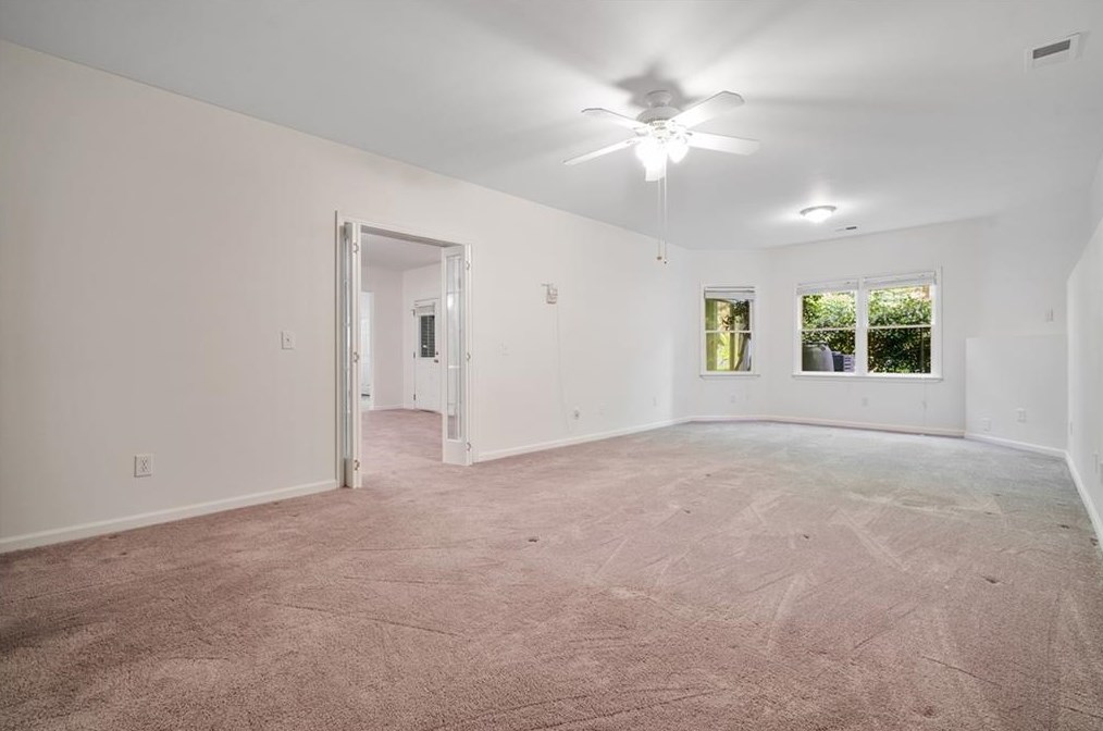 1240 Home Place Dr, Lawrenceville GA  30043-7094 exterior
