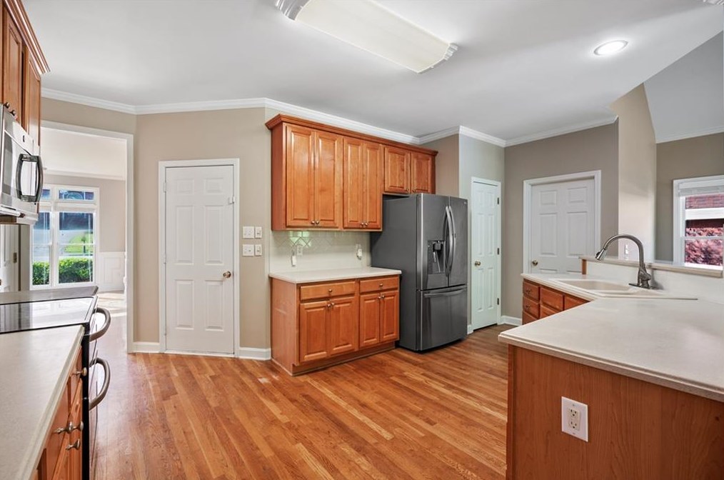 1240 Home Place Dr, Lawrenceville GA  30043-7094 exterior