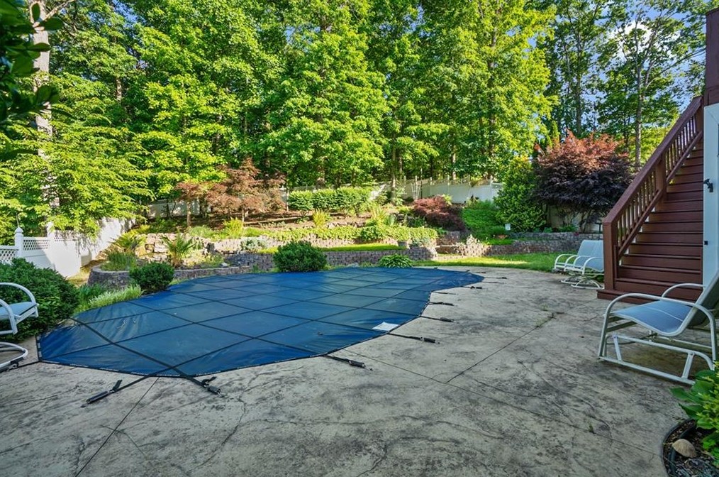 1240 Home Place Dr, Lawrenceville GA  30043-7094 exterior