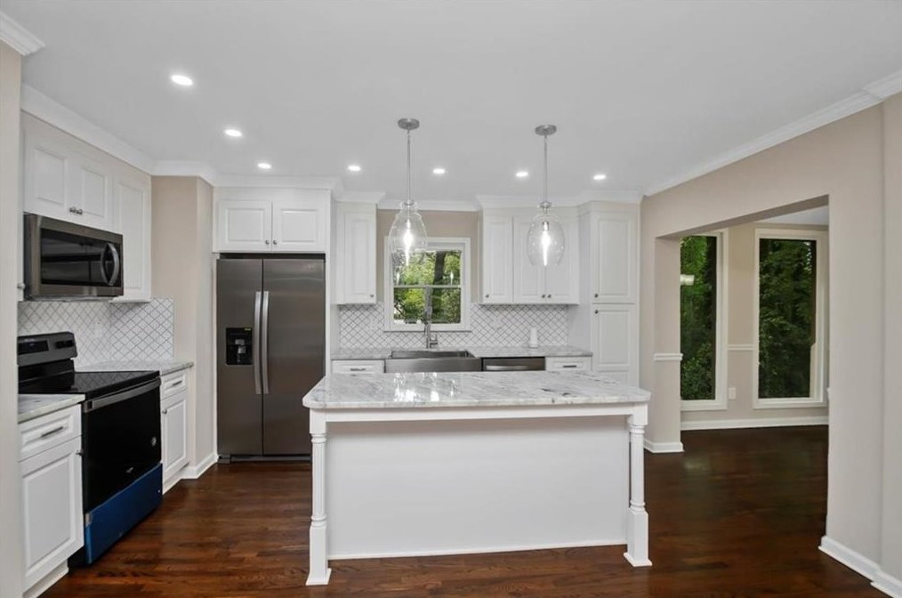 2156 Doris Dr, Decatur GA  30034-1020 exterior