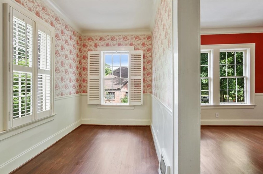 1180 Zimmer Dr, Atlanta GA  30306-2271 exterior