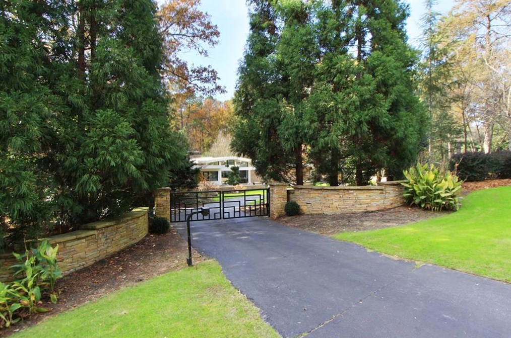 2730 Ridgewood Rd Nw, Atlanta, GA 30327