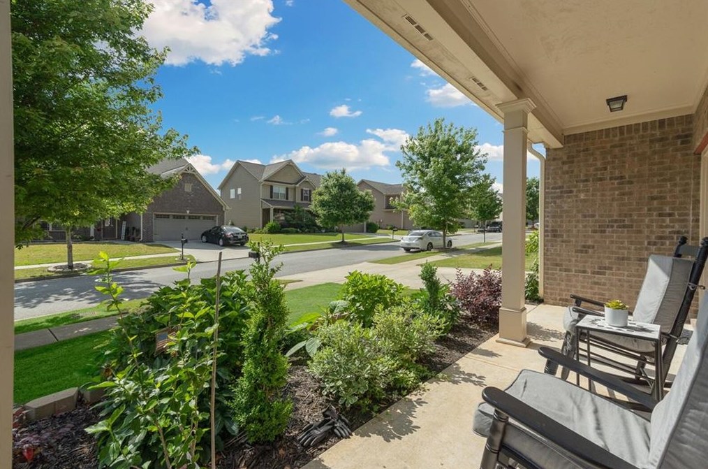 4150 Whitfield Oak Way, Auburn, GA 30011