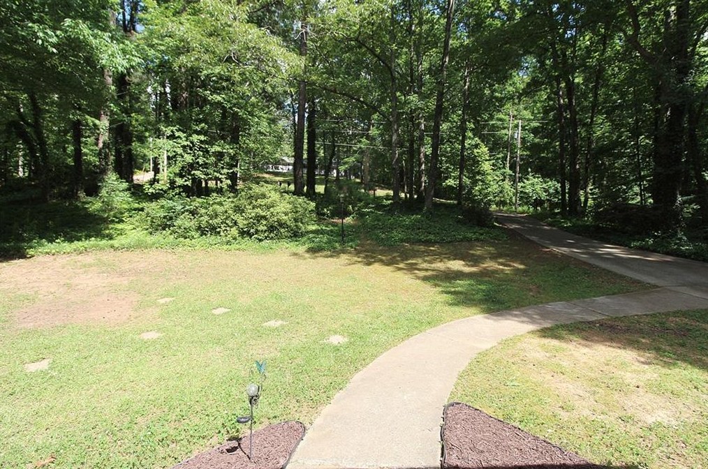 465 Lee Dr, Acworth, GA 30102-1798