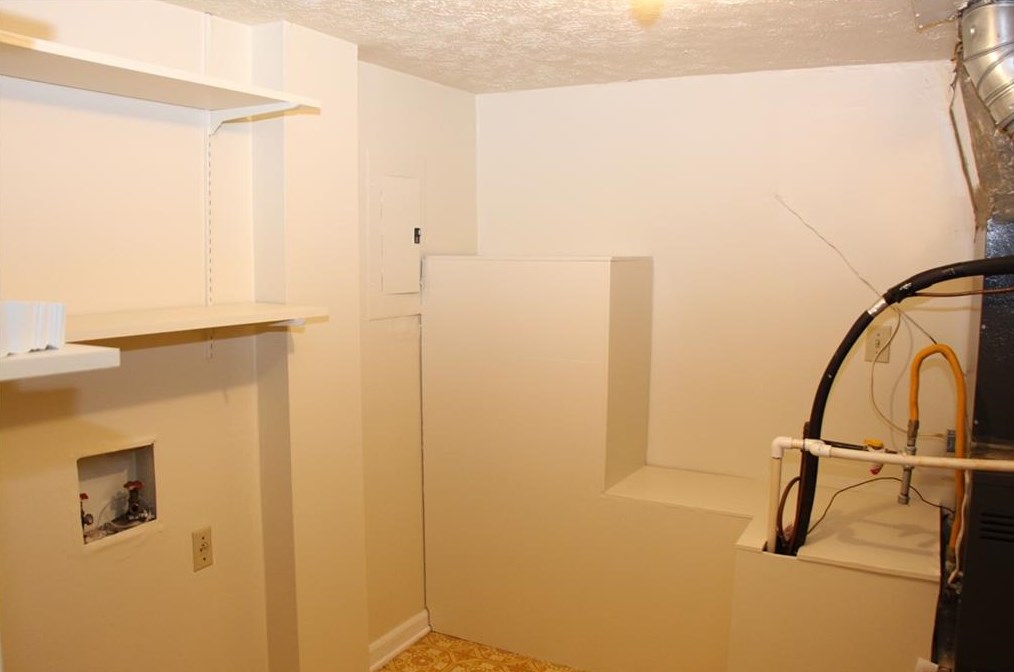 3492 Hollow Tree Dr, Decatur GA  30034-6313 exterior