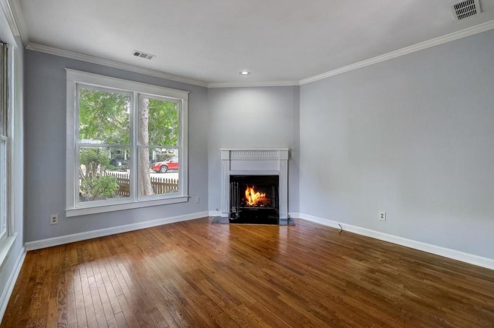 387 Oakland Ave, Atlanta GA  30312-2232 exterior