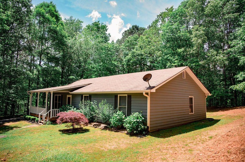 208 Dock Lathem Trail, Ball Ground, GA 30107