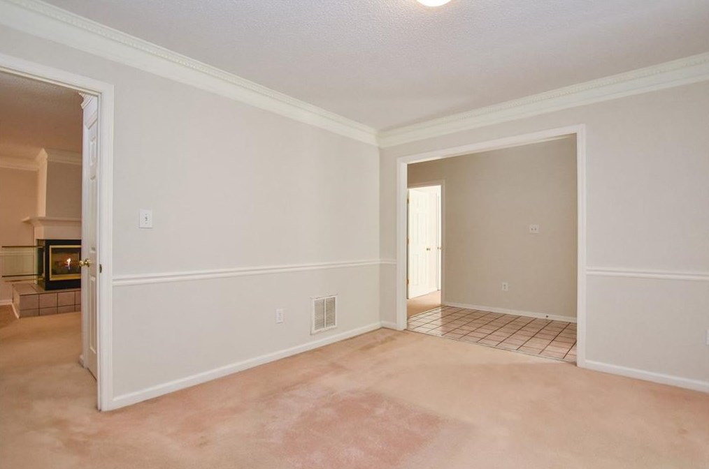 120 Hillsborough Dr, Athens GA  30606-6424 exterior