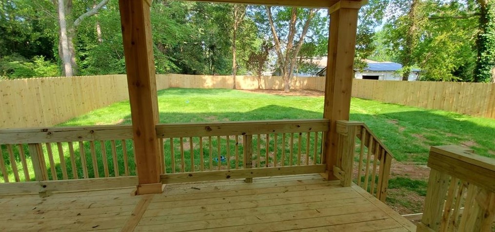 1348 Oldfield Rd, Decatur GA  30030-4549 exterior