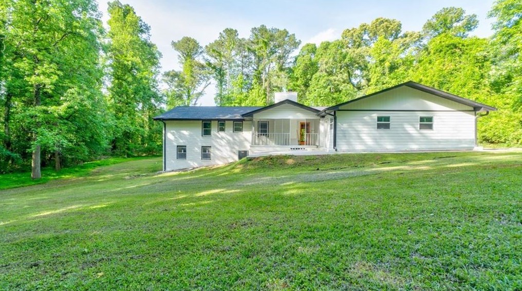 4330 Stonewall Tell Rd, Atlanta GA  30349-1714 exterior