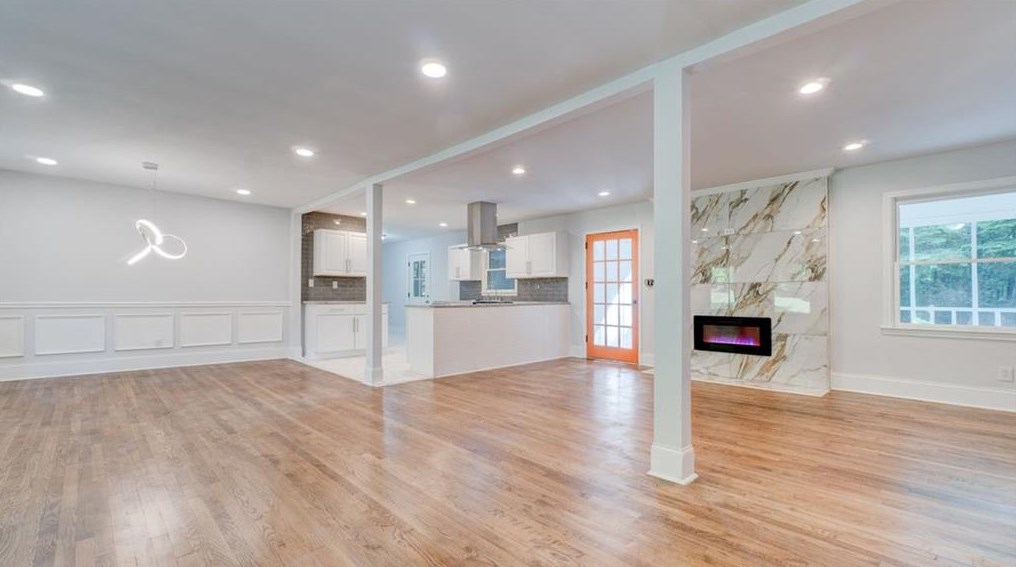 4330 Stonewall Tell Rd, Atlanta GA  30349-1714 exterior