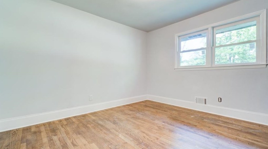 4330 Stonewall Tell Rd, Atlanta GA  30349-1714 exterior