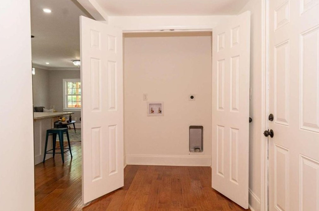 2021 Tiger Flowers Dr, Atlanta GA  30314-1325 exterior