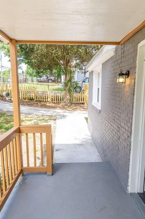 2021 Tiger Flowers Dr, Atlanta GA  30314-1325 exterior