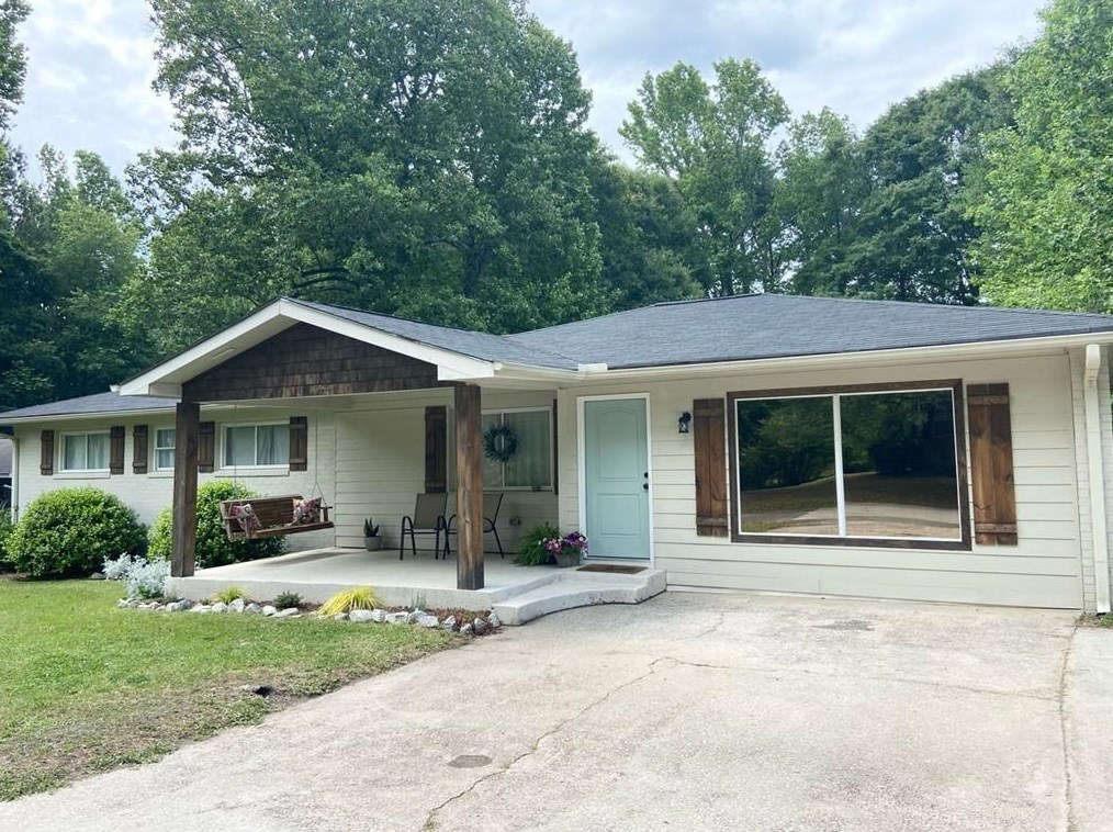 1217 Topaz Ln, Villa Rica, GA 30180