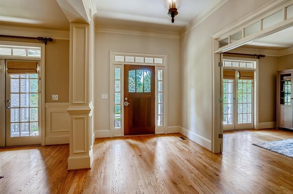 3761 Watkins Pl, Atlanta GA  30319-1826 exterior