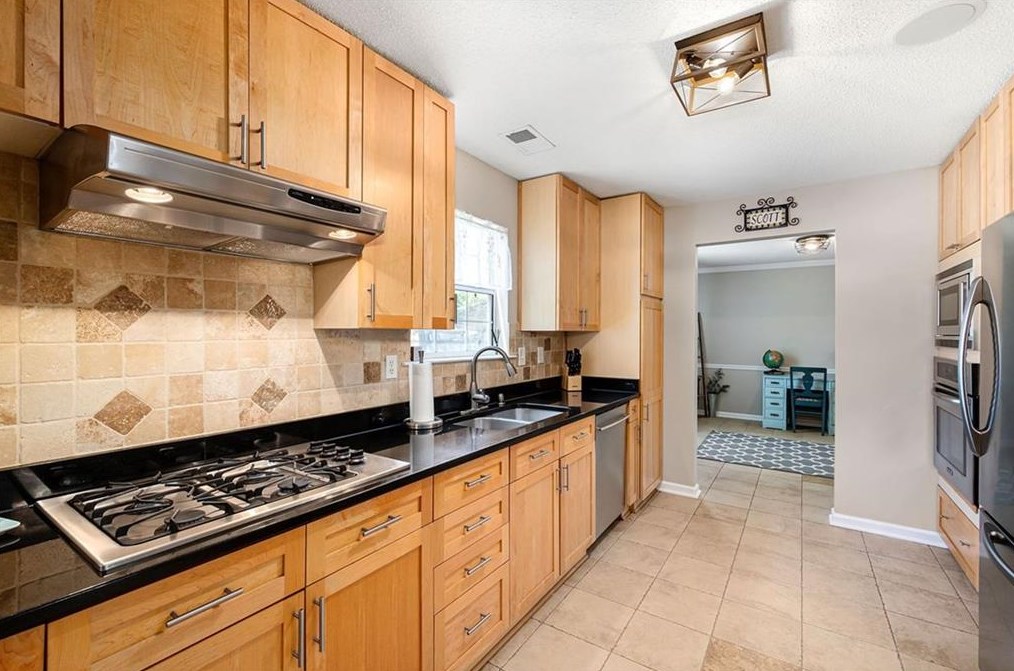 446 Silverleaf Ln, Dallas GA  30157-4618 exterior