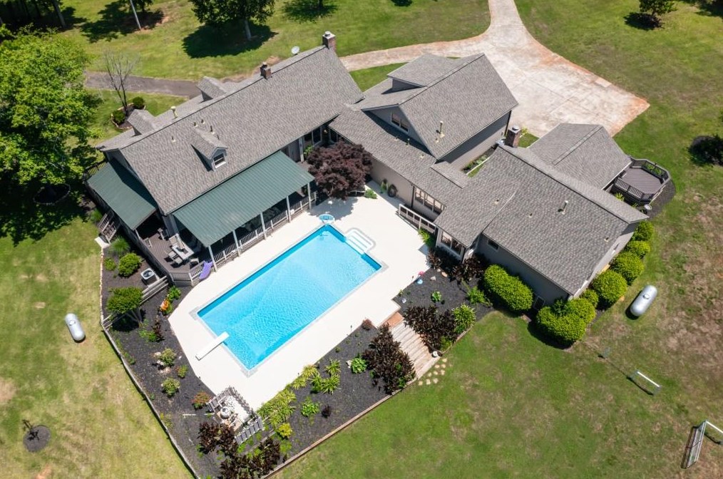 1870 Honey Creek Rd, Conyers, GA 30094