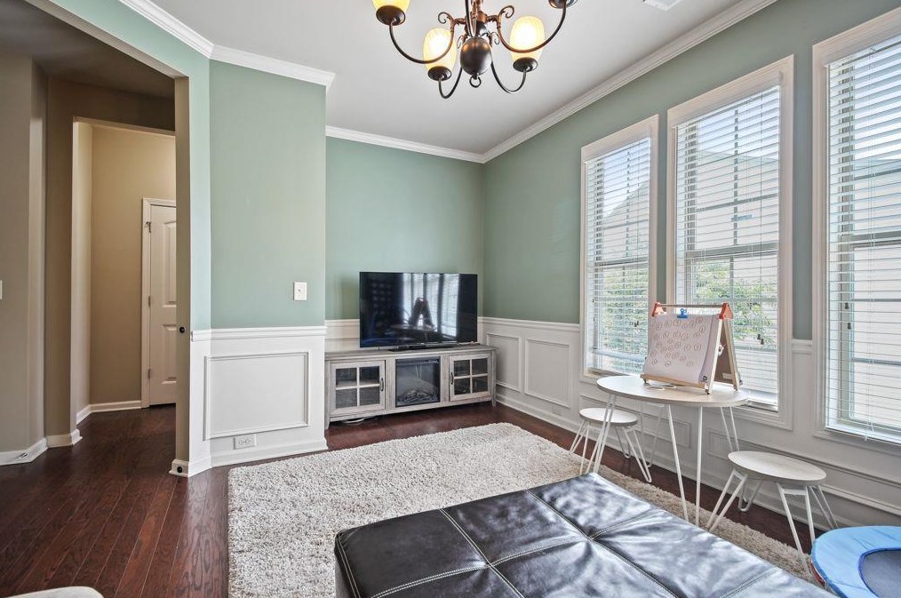 3011 Eltham Pl, Decatur GA  30033-3253 exterior