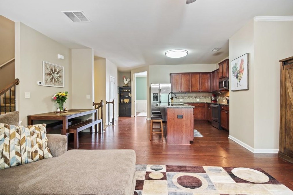 3011 Eltham Pl, Decatur GA  30033-3253 exterior