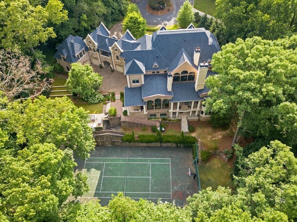 5705 Winterthur Ln, Atlanta, GA 30328-4687