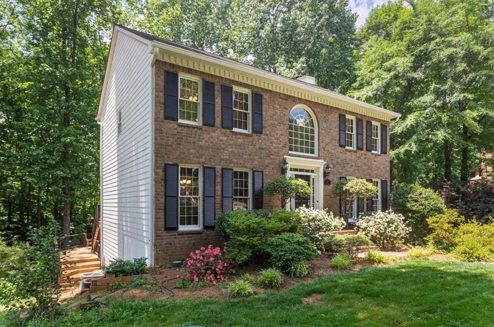 1447 Red Fox Run, Lilburn, GA 30047-2473