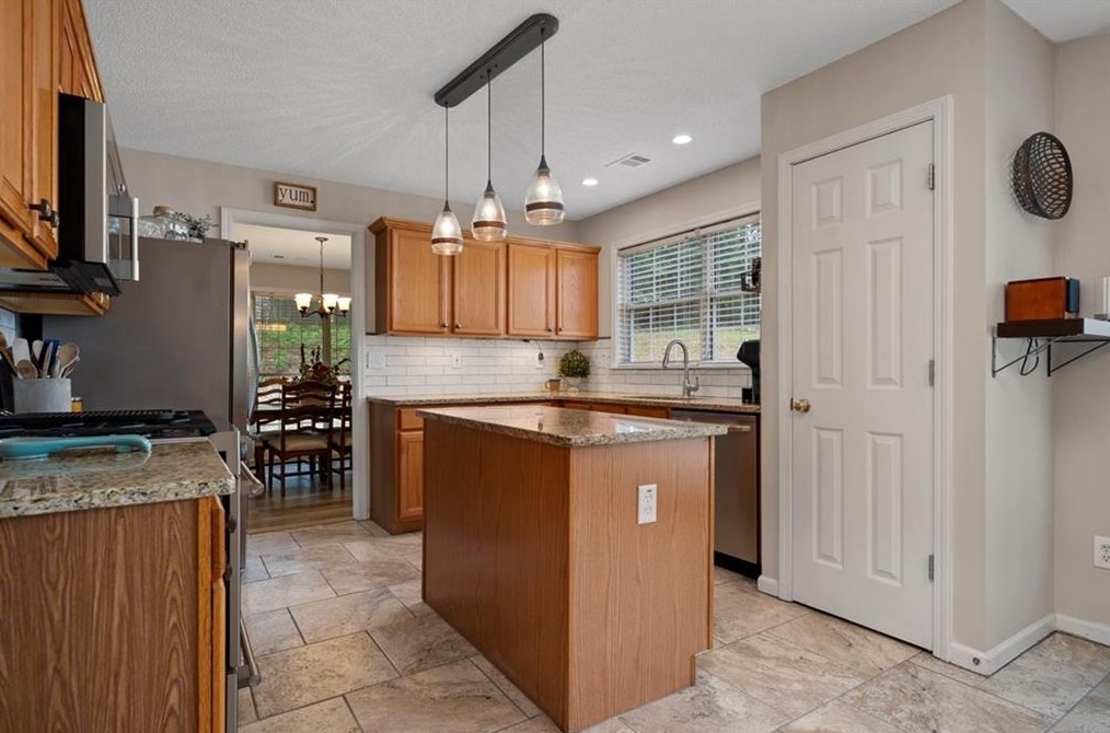 2515 Traywick Chase, Alpharetta GA 30004-4206 exterior