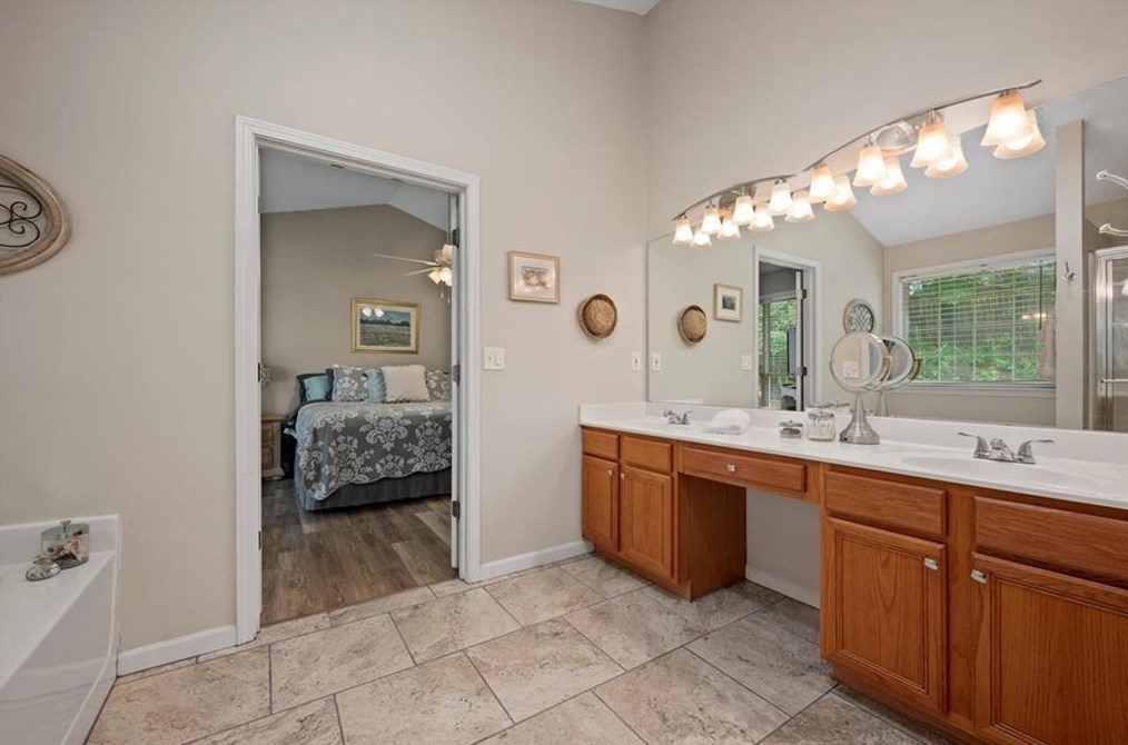 2515 Traywick Chase, Alpharetta GA 30004-4206 exterior