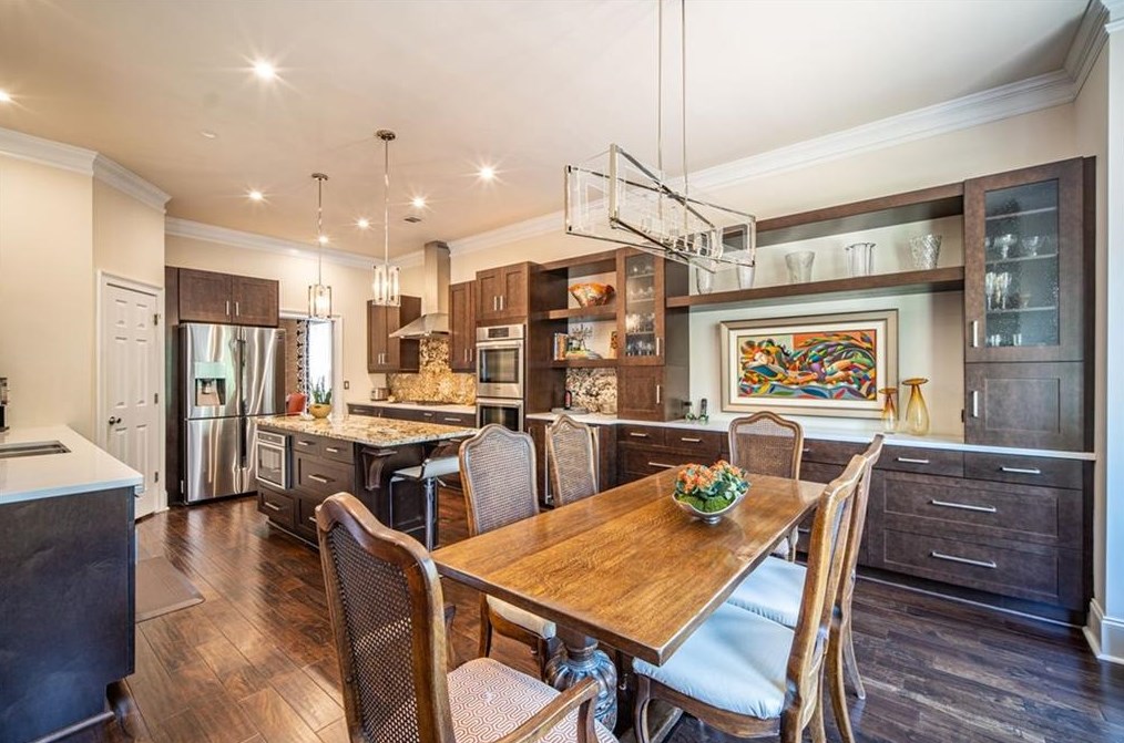 415 Wembley Cir, Atlanta GA  30328-6755 exterior