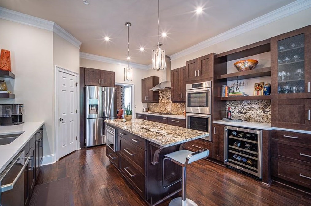 415 Wembley Cir, Atlanta GA  30328-6755 exterior