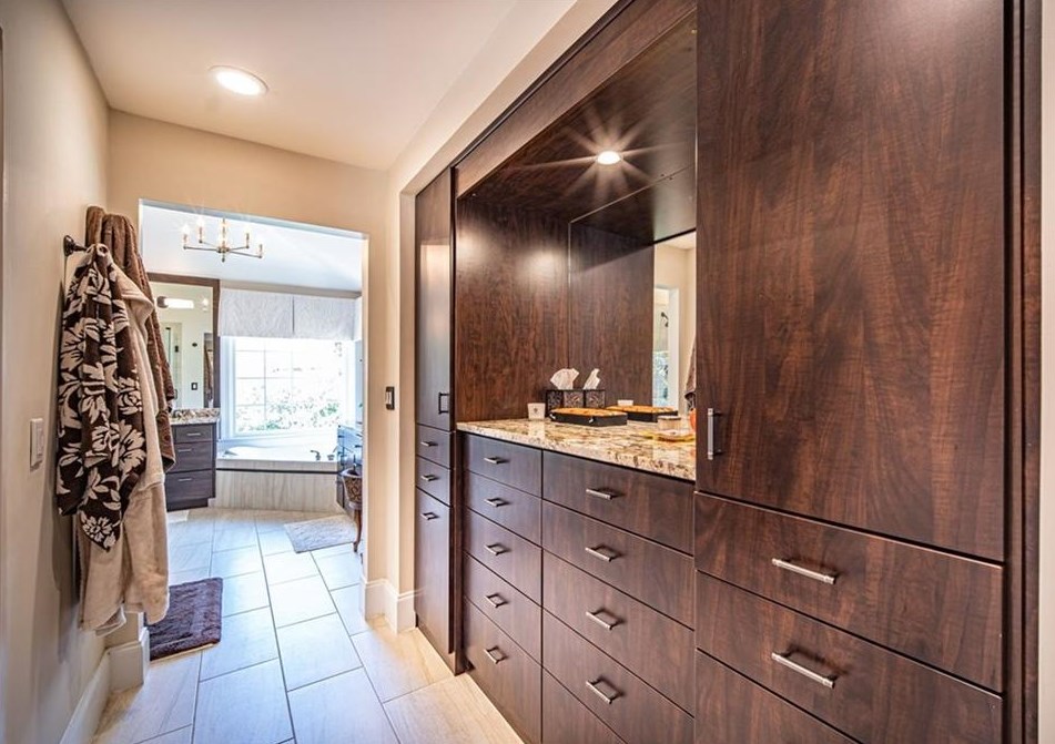 415 Wembley Cir, Atlanta GA  30328-6755 exterior