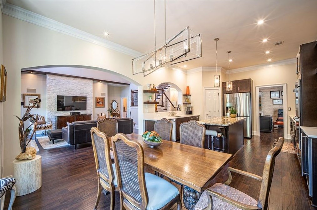 415 Wembley Cir, Atlanta GA  30328-6755 exterior