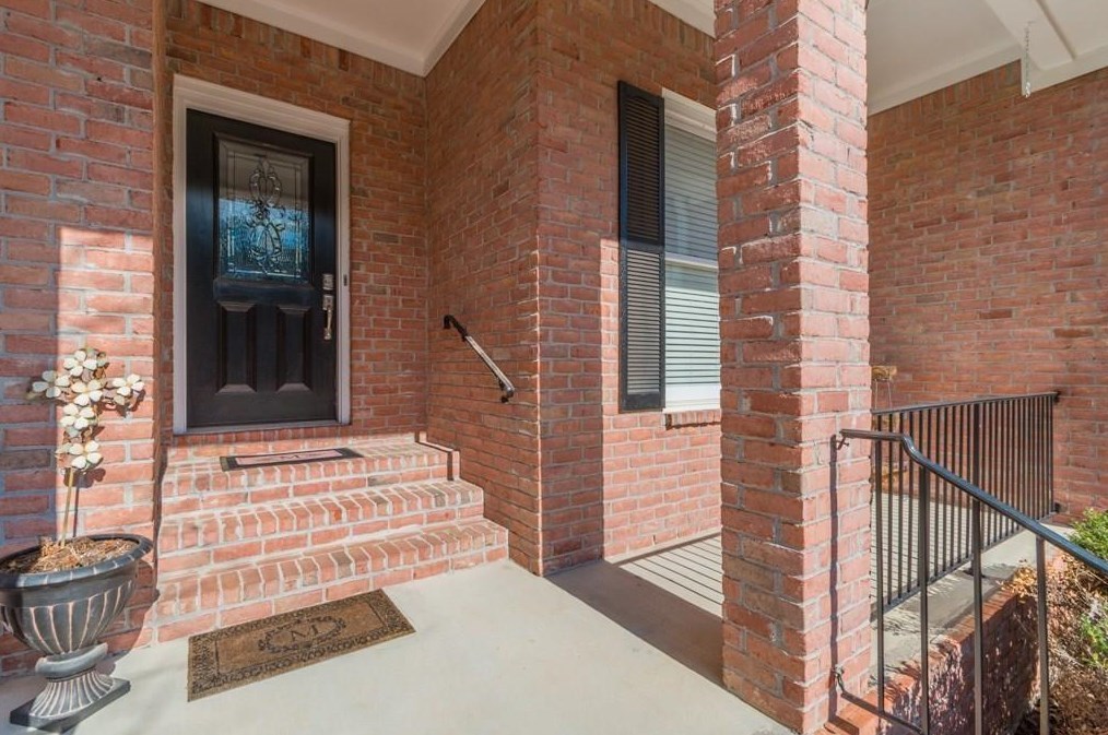 1300 Bullock Pl Sw, Lilburn, GA 30047