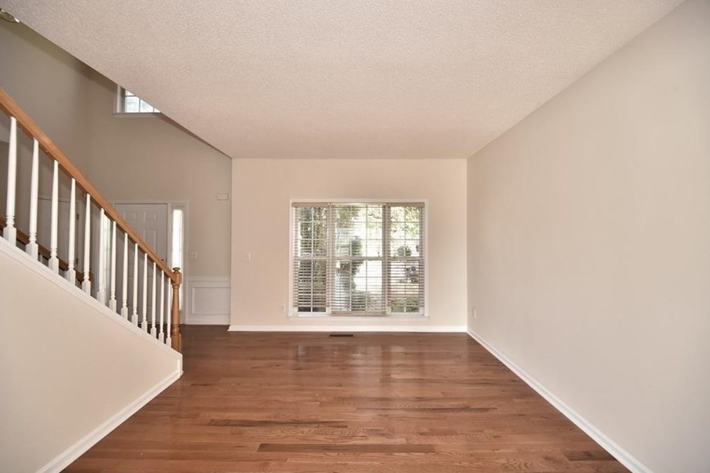 195 Ascalon Ct, Alpharetta, GA 30005-2525
