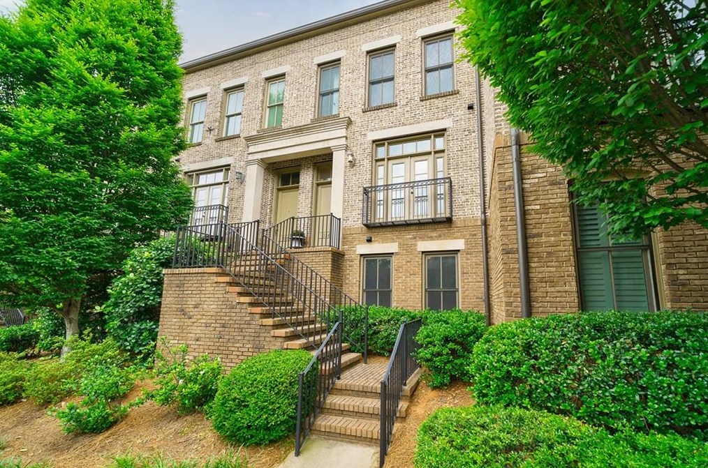 3566 Roswell Rd, Atlanta GA 30305-1243 exterior