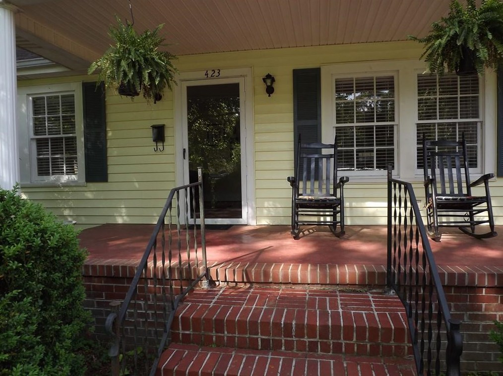 423 N Cave Spring St, Cedartown, GA 30125