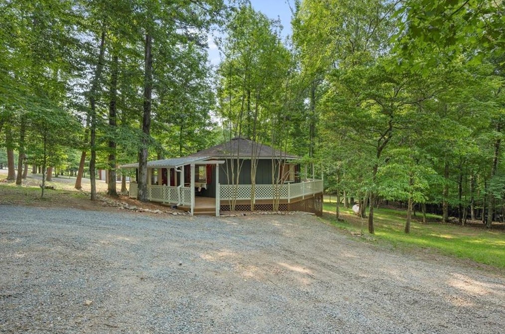 169 Indigo Dr, Ellijay, GA 30540