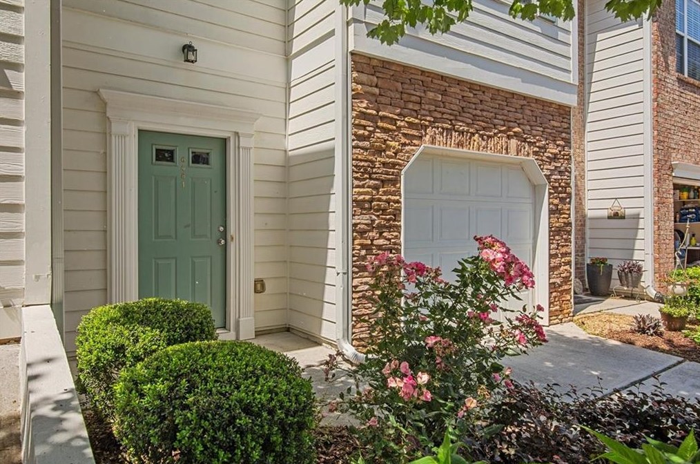 6481 Portside Way, Flowery Branch, GA 30542-5697