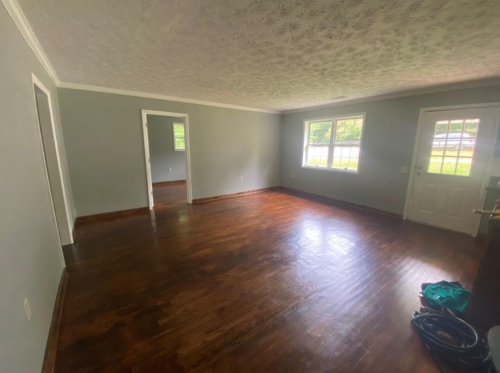 2637 Carl Dr, Gainesville, GA 30506
