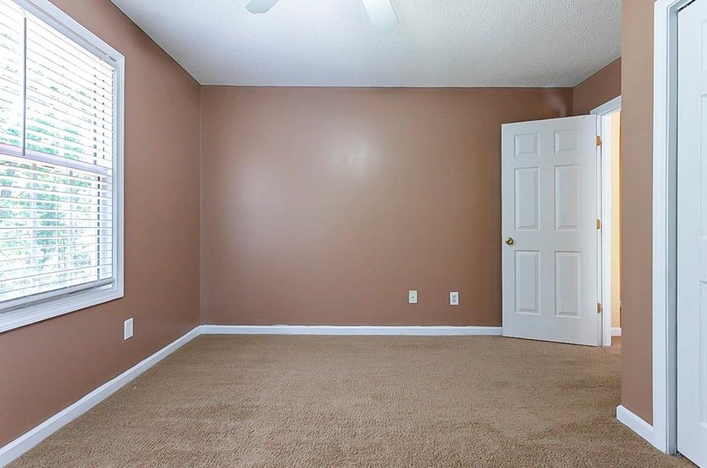 131 Oliver Ct, Douglasville GA  30134-5250 exterior