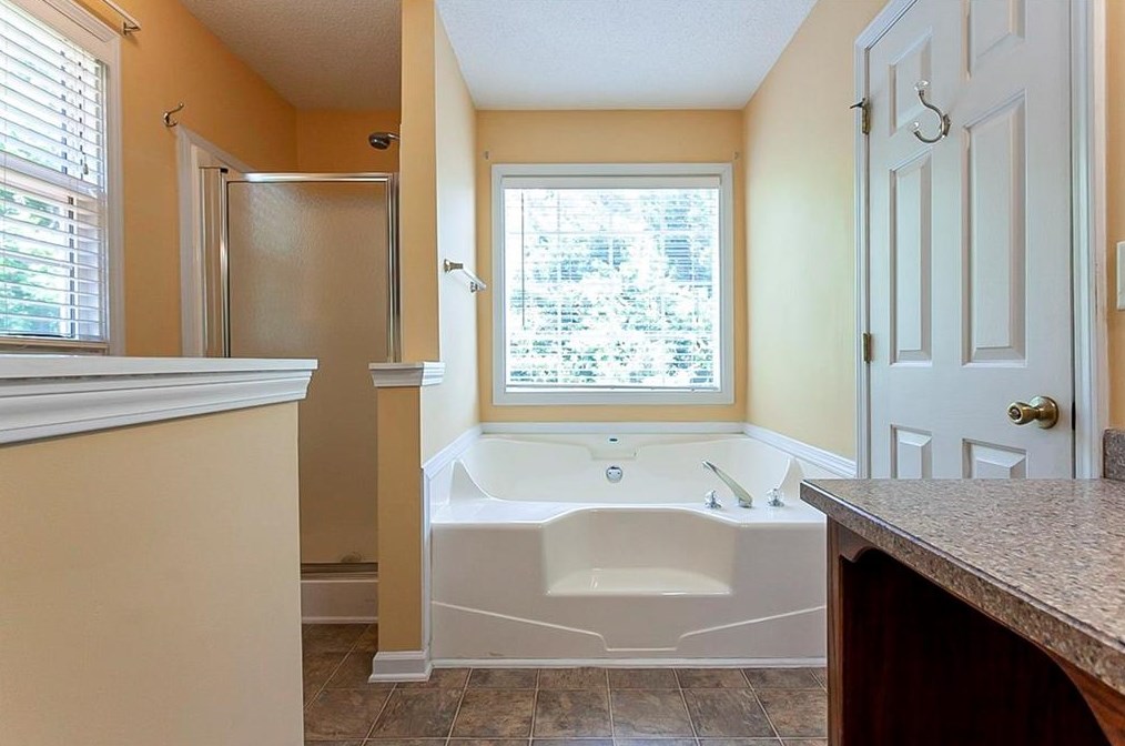 131 Oliver Ct, Douglasville GA  30134-5250 exterior