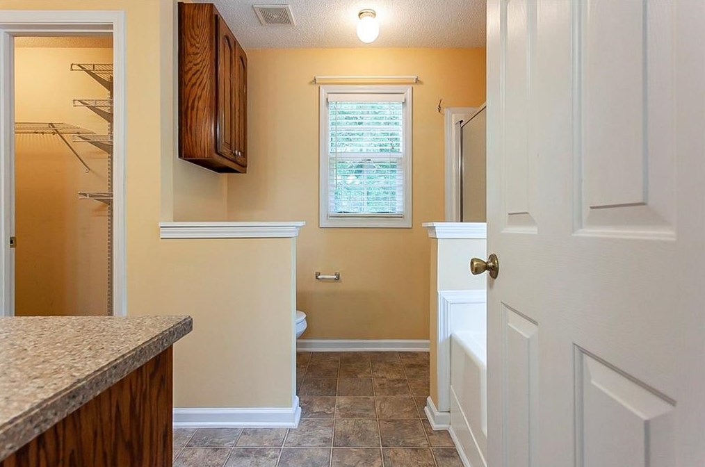 131 Oliver Ct, Douglasville GA  30134-5250 exterior