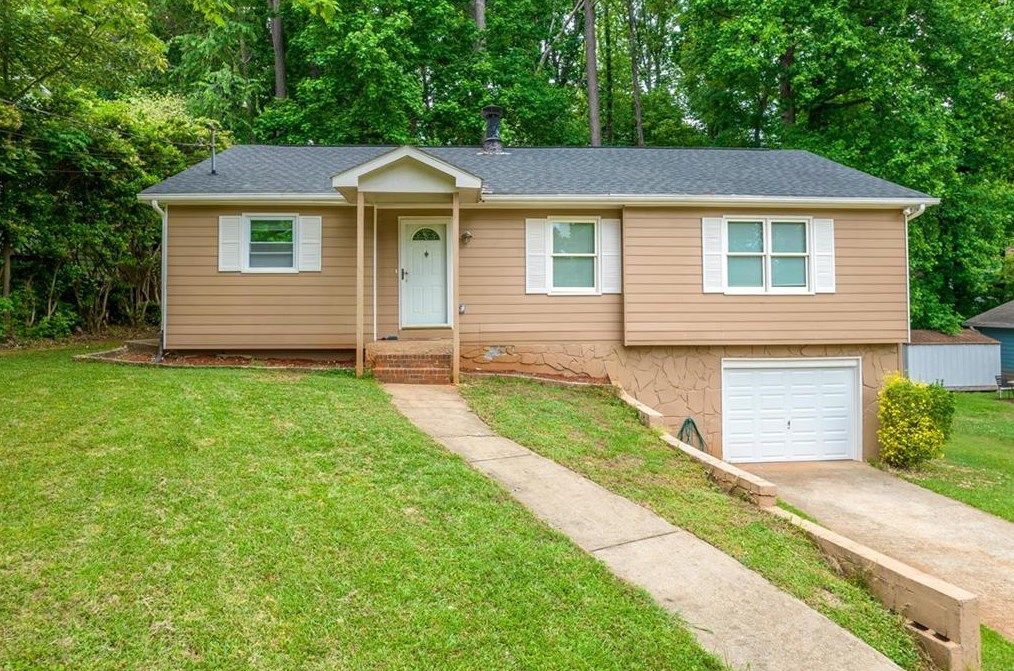 1542 Daniel Ln, Lawrenceville, GA 30046-8306