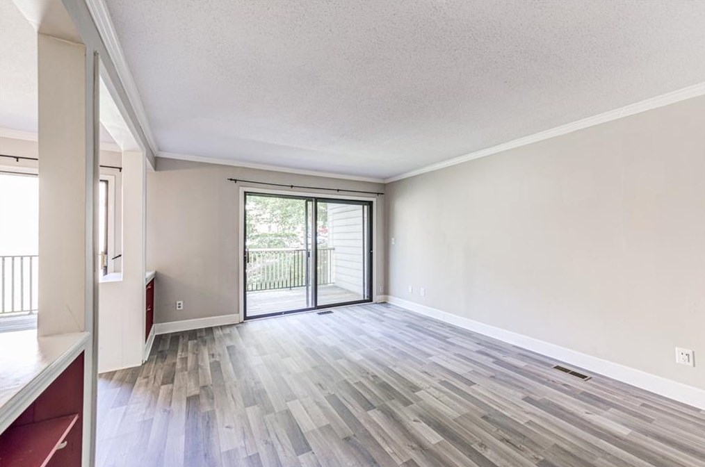 3705 Stonewall Cir, Atlanta, GA 30339-3337