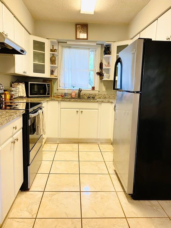 1886 Valencia Rd, Decatur GA  30032-5270 exterior