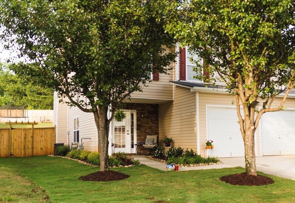 4012 Shaded Oasis Ln, Villa Rica, GA 30180