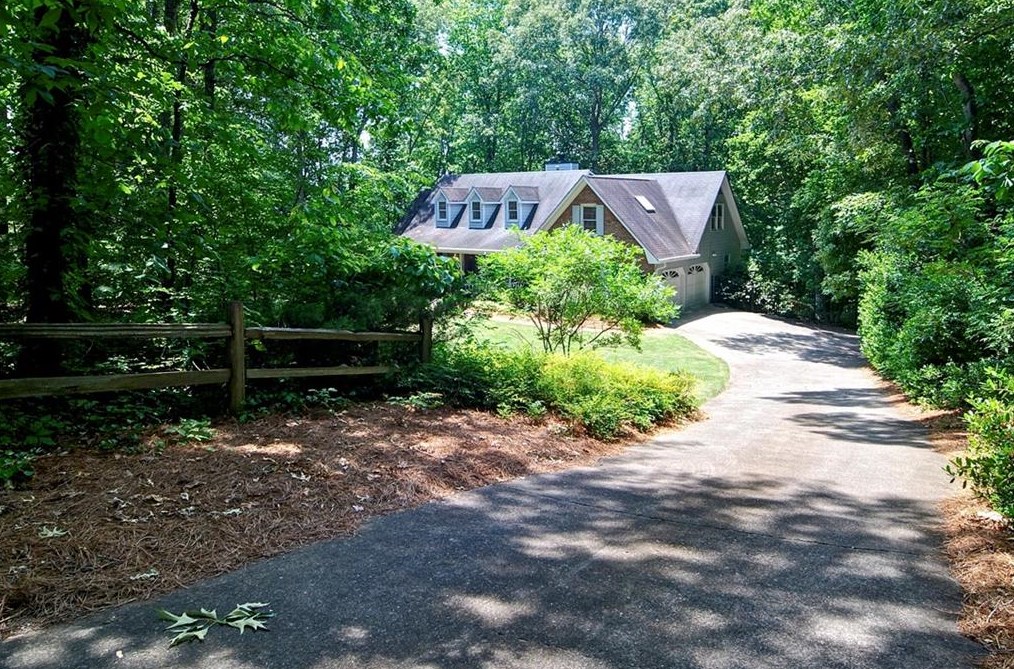 2708 Valley Hill Dr, Acworth, GA 30102-2229