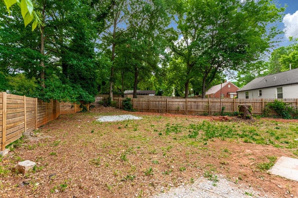 2682 Mcafee Rd, Decatur GA  30032-4237 exterior